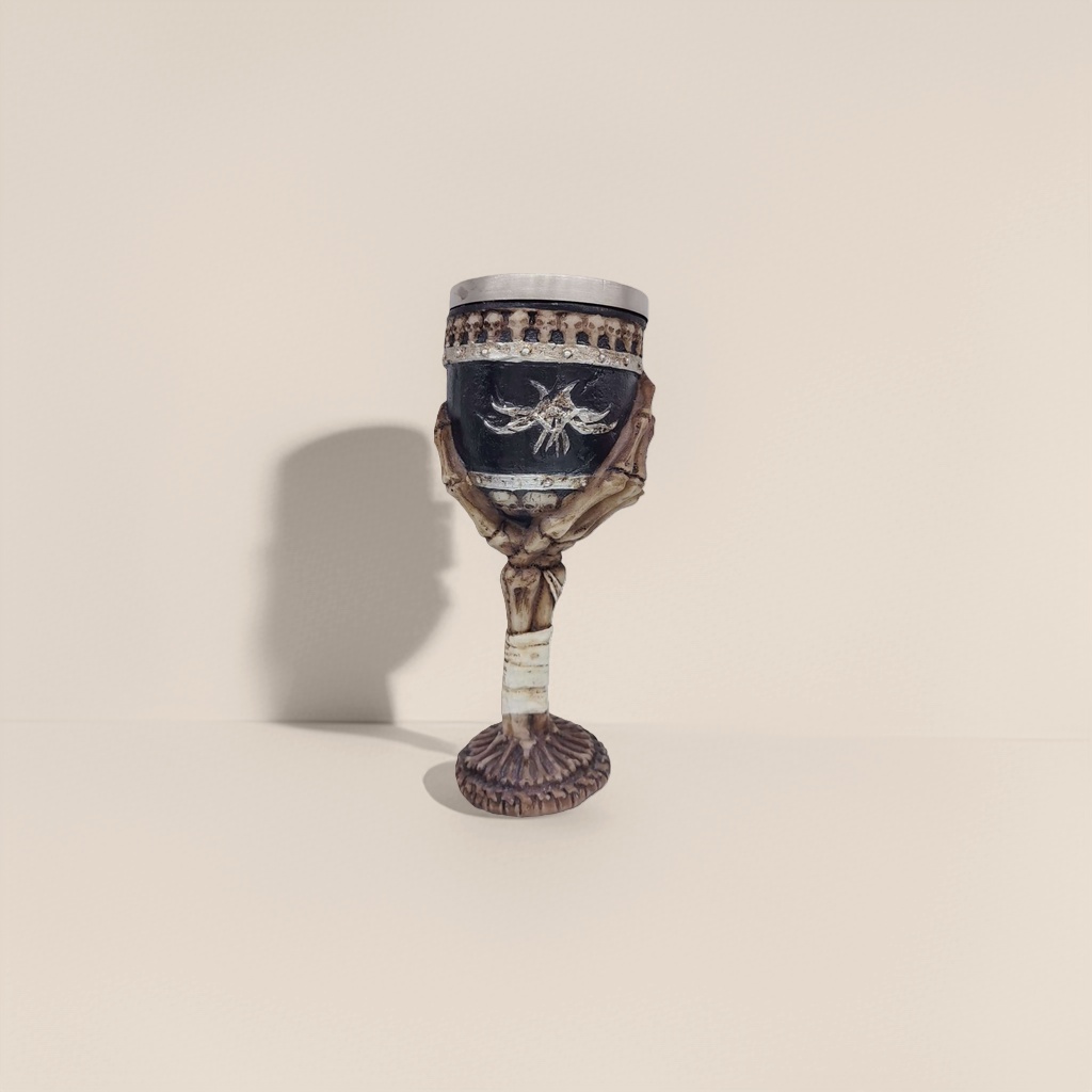 Бокал-череп с крышкой оптом из Китая — фотография поставщика