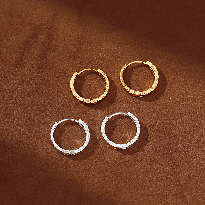 Серьги с подвеской-кубиком из стекла оптом из Китая — фотография поставщика