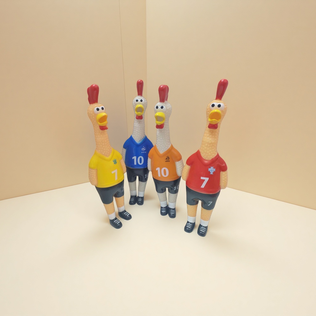 Игрушка мягкая «Петух-футболист» оптом из Китая — фотография поставщика