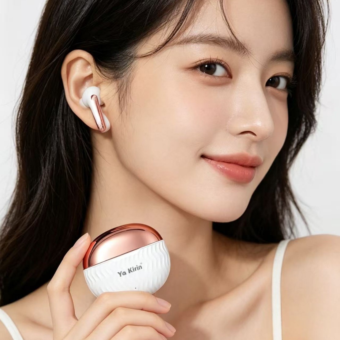Наушники Bluetooth в металлическом корпусе оптом из Китая — фотография поставщика