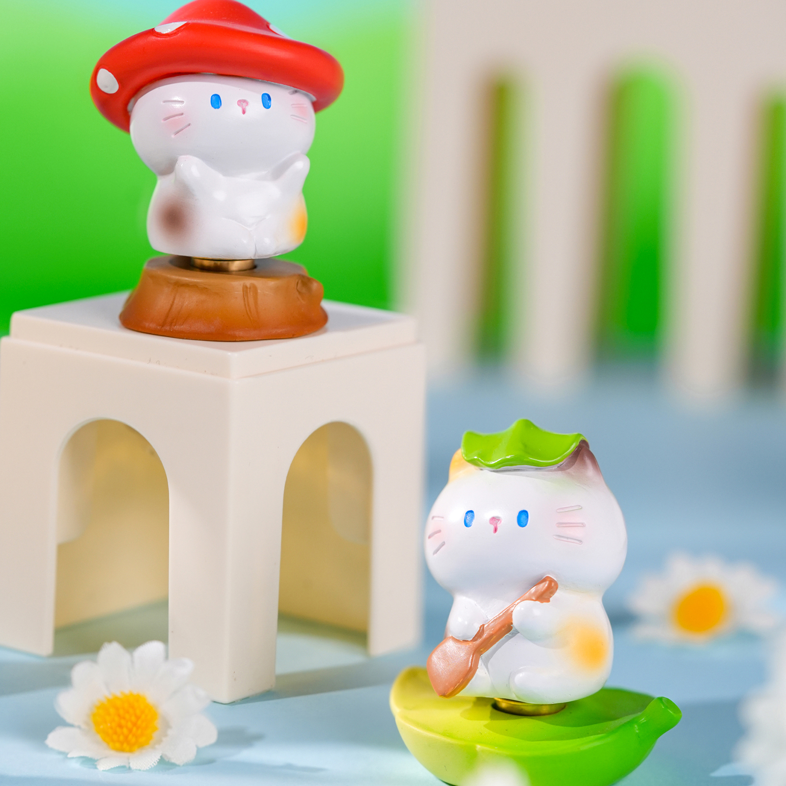 Фигурка декоративная «Кошачьи сны: кружение» оптом из Китая — фотография 4