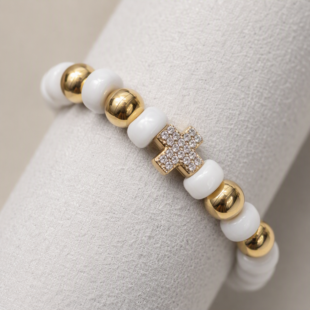 Браслет золотистый с крестом и стразами оптом из Китая — фотография 4